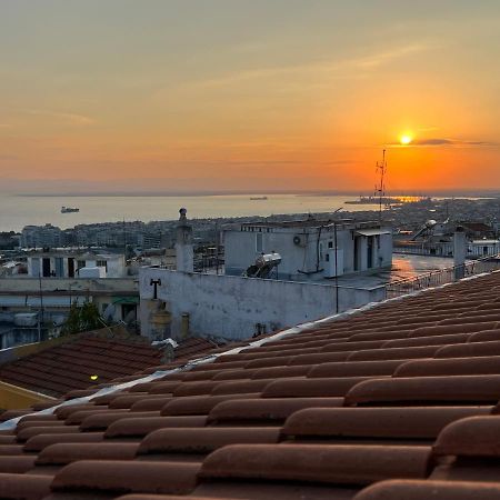 Sunset Apartment Salonicco Esterno foto