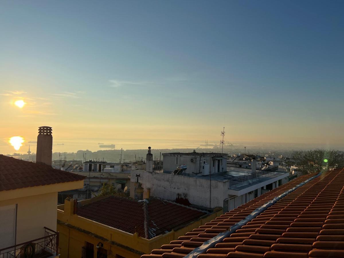 Sunset Apartment Salonicco Esterno foto