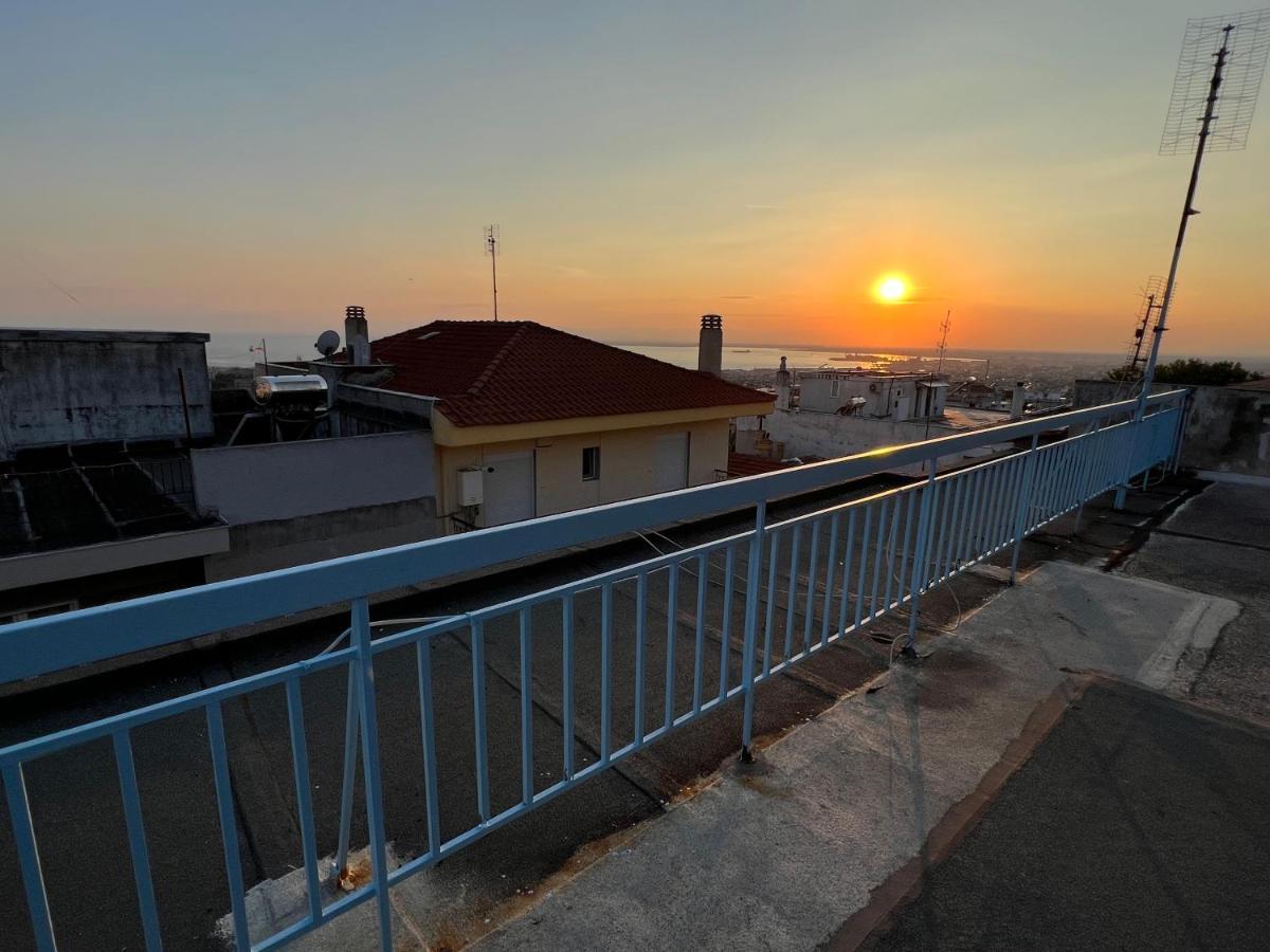 Sunset Apartment Salonicco Esterno foto